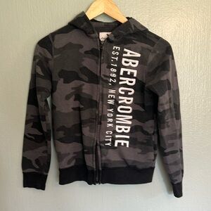 Boys Abercrombie zip up hoodie. size 11/12